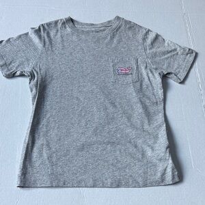 EUC Vineyard Vines Heather Gray Kids Tee with Pink Whale